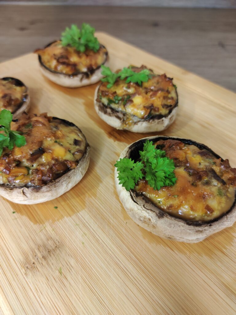 Pieczarki faszerowane warzywami