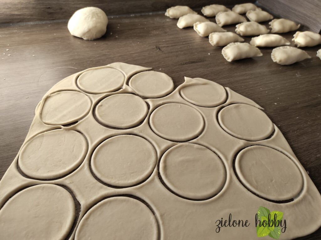 Ciasto na pierogi