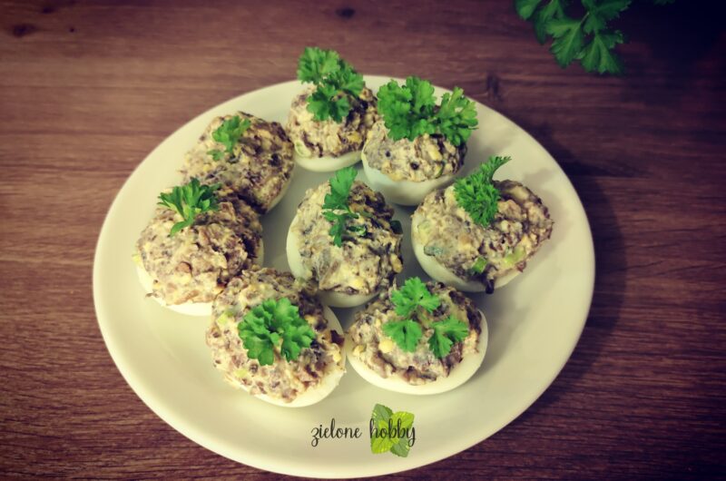 Jajka faszerowane pieczarkami