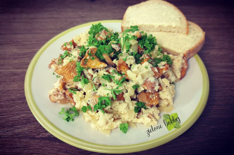 Jajecznica z kurkami