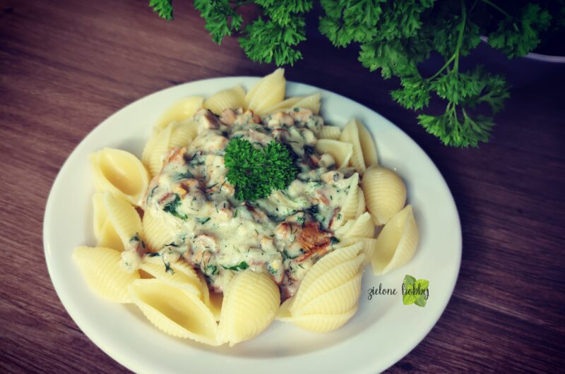 Kurki duszone w śmietanie